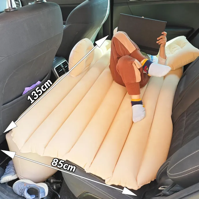 Madrac za automobil na napuhavanje